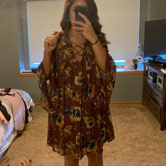 Altar'd State Dresses & Skirts - Alter’d State Floral Dress